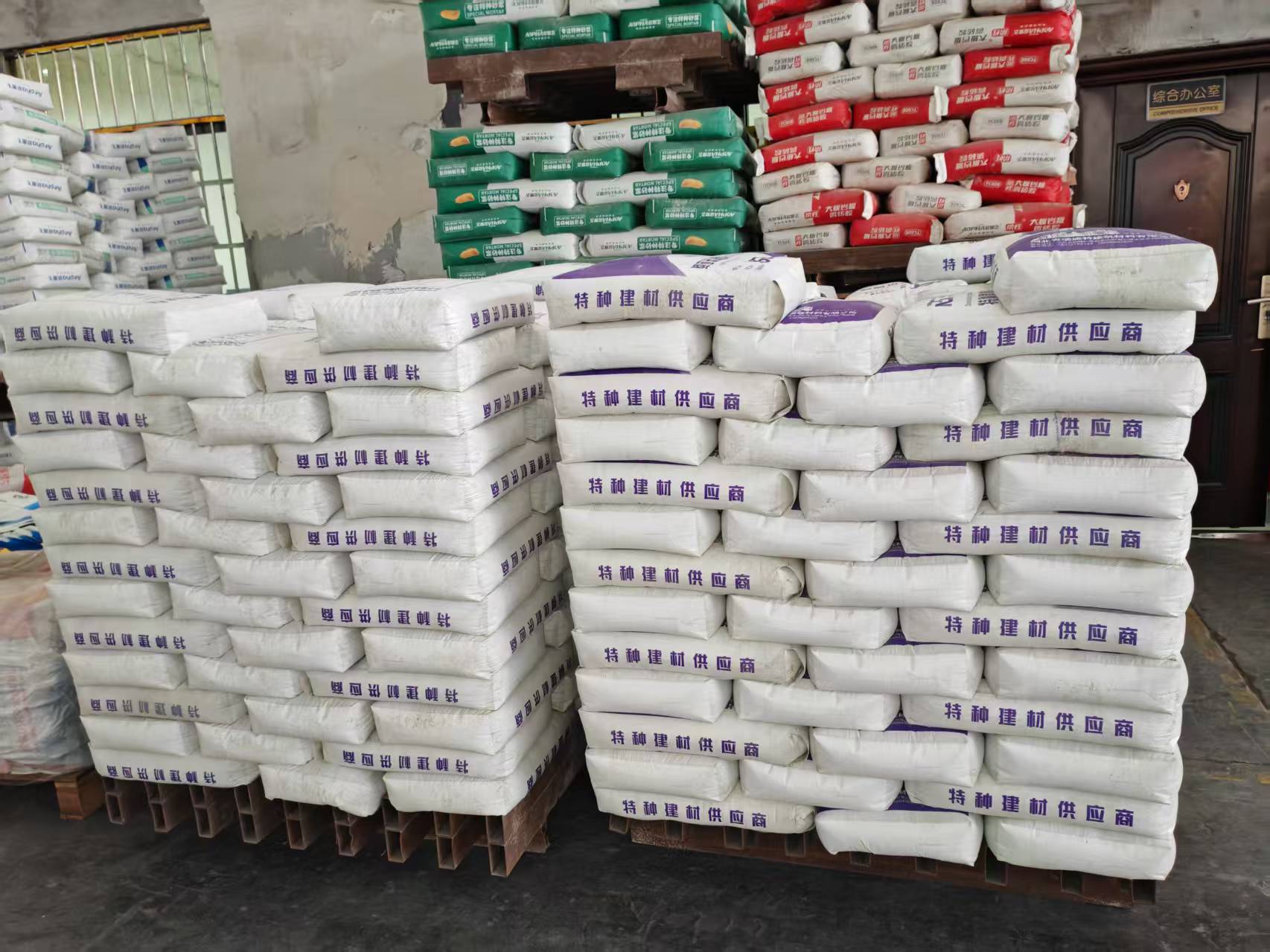 河东拱顶带模注浆料
